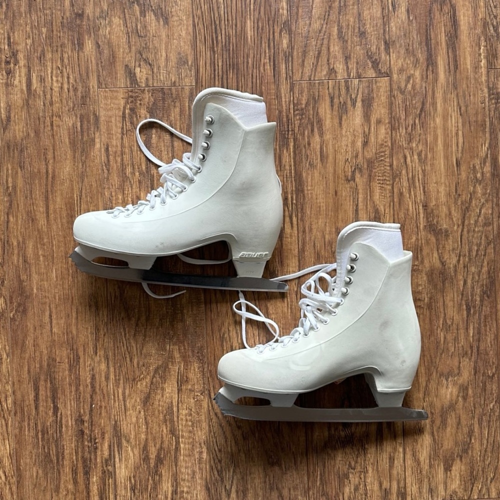 Vintage white figure skates